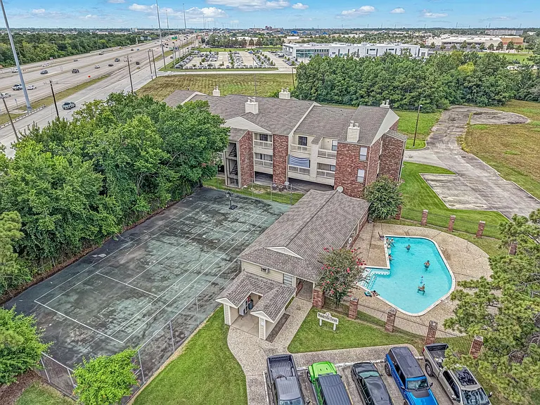 2501 Gulf Fwy #256D — Photo 1