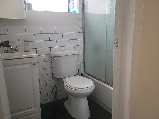 Rented by Chartwell Manhattan Realty | media 24