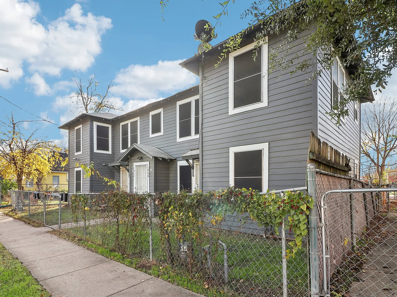 1 bed, 606 sqft, $875 — Photo 3