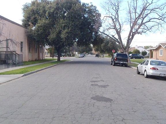 4th image of 4617 E Grant Ave