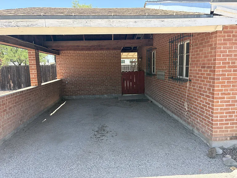 Carport