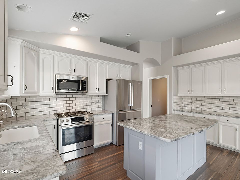 1st image of 17180 S Scarlet Cliff Pl