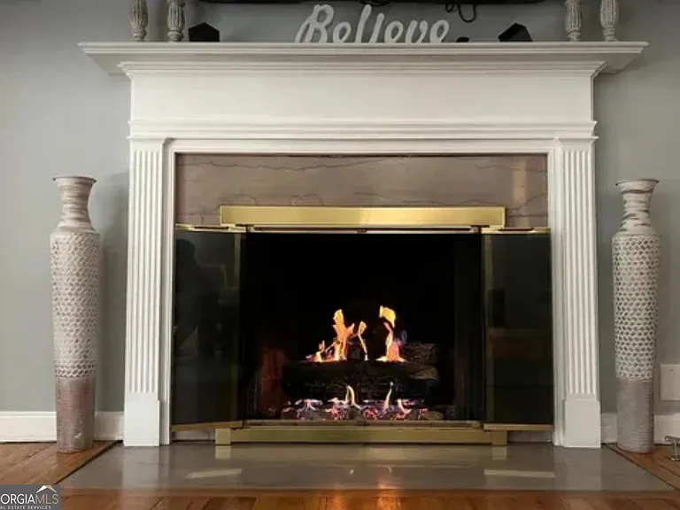 4004 Sheldon Dr NE — Photo 5