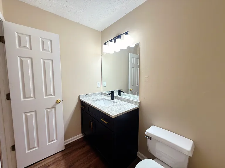 3990-1 Oak Glenn Dr — Photo 13