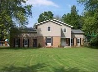 8540 Bryce Rd, Avoca, MI 48006