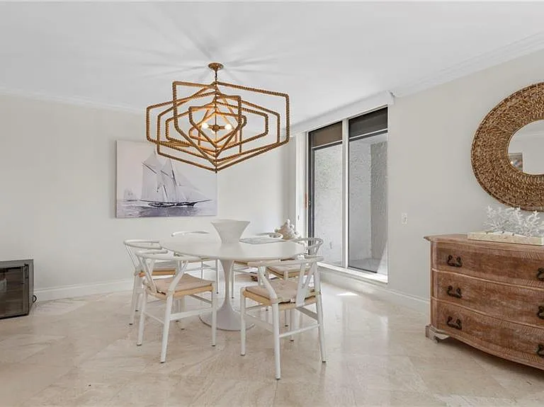 4005 Gulf Shore Blvd N #700 — Photo 22
