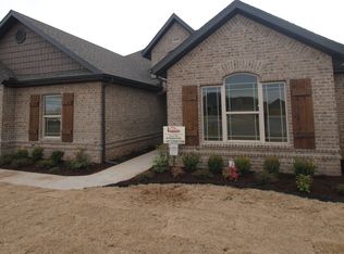 6000 Sage Dr, Rogers, AR 72758