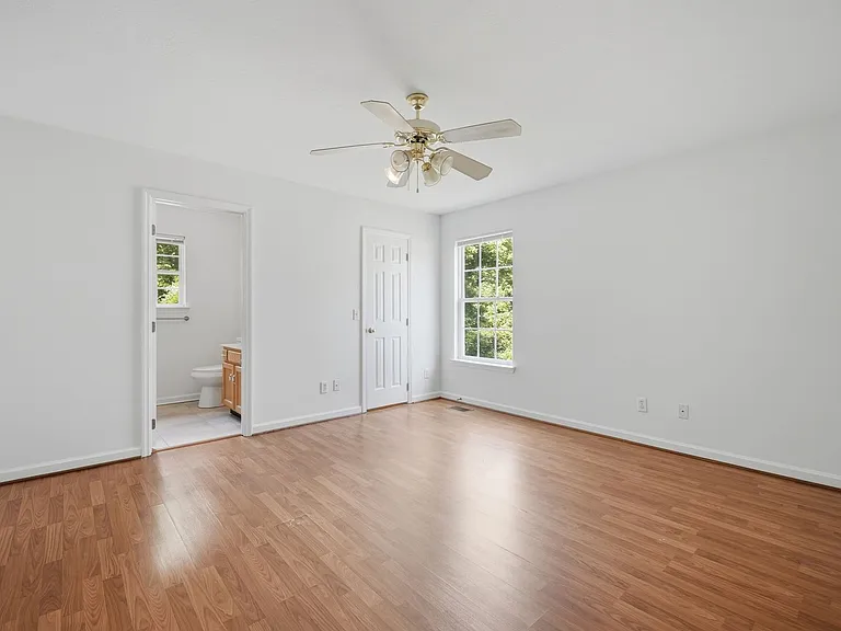 8506 Igou Gap Rd — Photo 9
