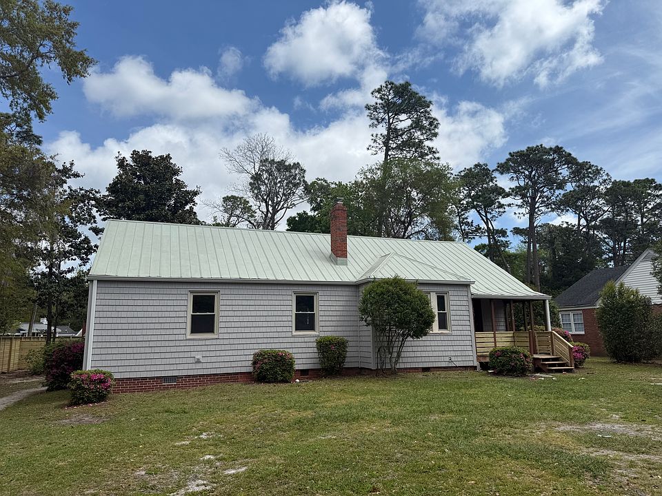 1st image of 313 Pine Grove Dr #1