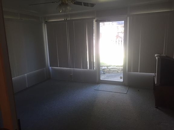 3 season room