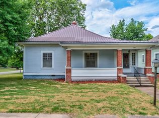 324 W Davis Dr, Nowata, OK 74048