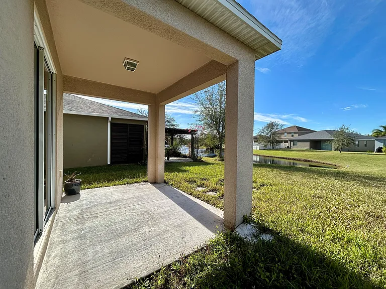 2742 Carrickton Cir — Photo 17