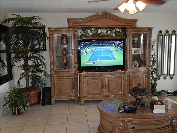 5th image of 4604 NW 46th St