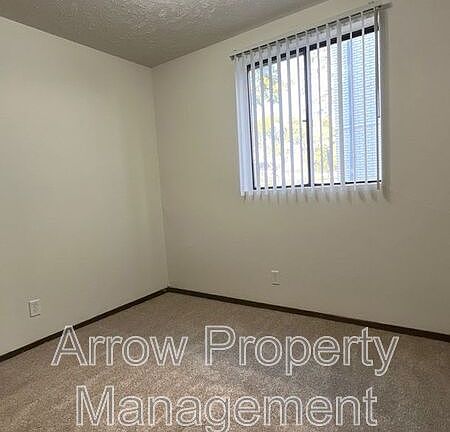 4th image of 2433 E 1st