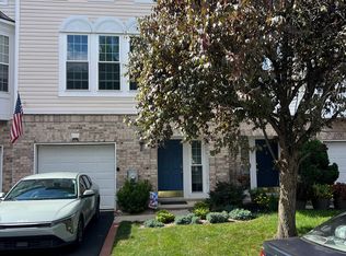526 E Boxborough Dr, Wilmington, DE 19810