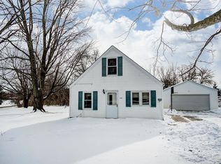 7008 Hosler Rd, Leo, IN 46765