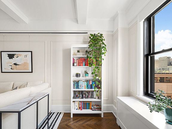 4th image of 440 W End Ave APT 12A