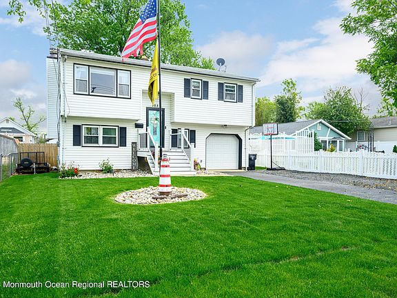 2nd image of 103 Wilson Avenue