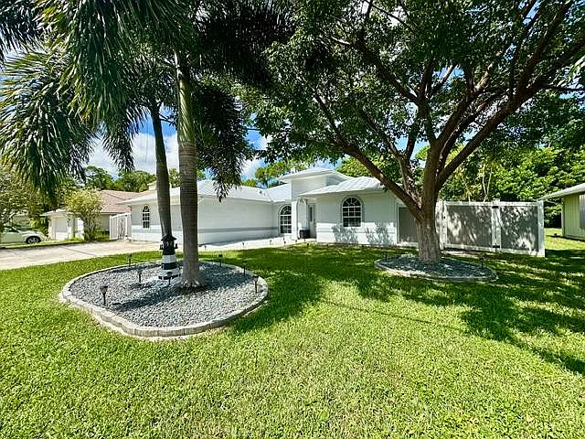 2279 SE Blossom Rd — Photo 3
