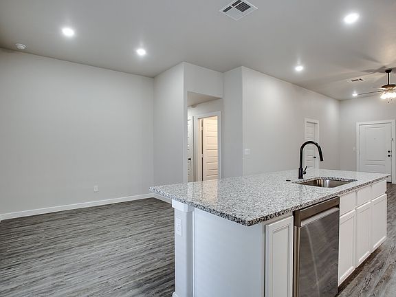 5th image of 10509 Abbeville Ave