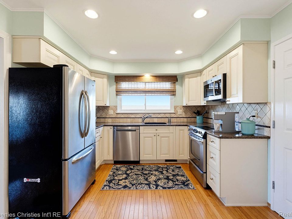 18544 Williams St, photo 12