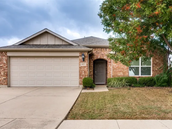 811 Mazatlan Ct, Arlington, TX 76002