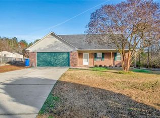 105 Lark Ct, Fayetteville, NC 28306