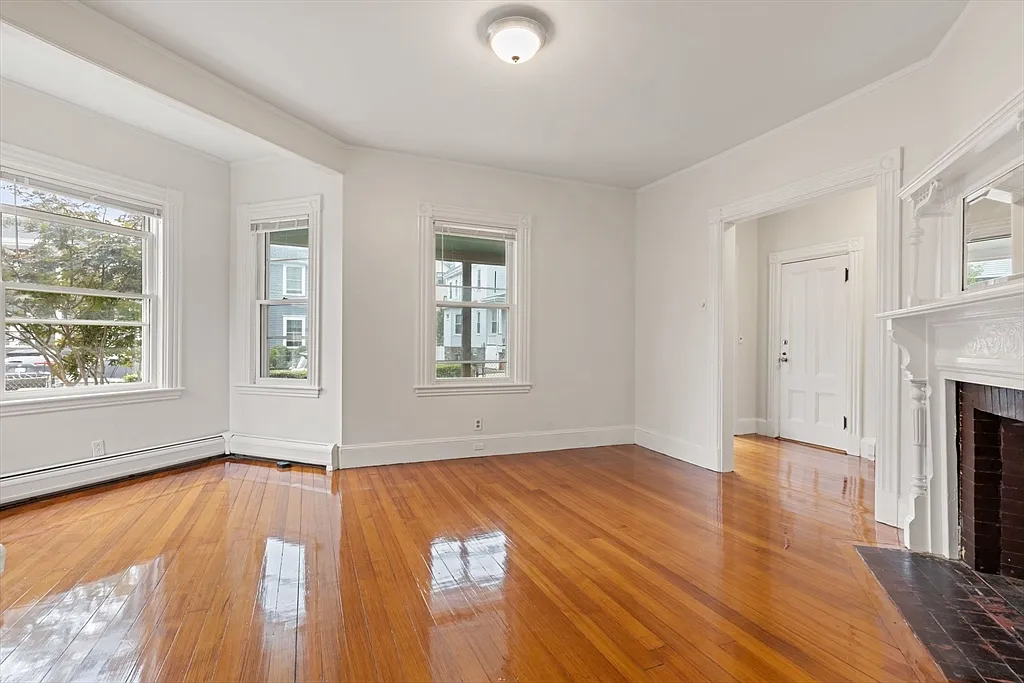 2 bed, 1.0 bath, 1200 sqft, $3,100 — Photo 4