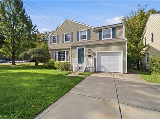 2320 Wrenford Rd, University Heights, OH 44118