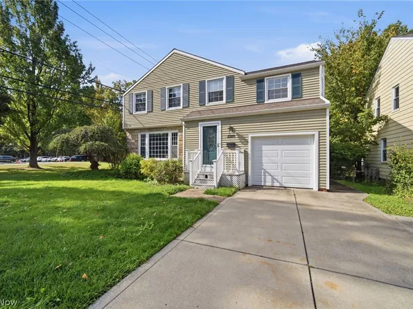 2320 Wrenford Rd, University Heights, OH 44118