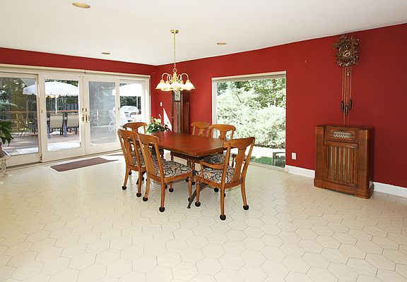 3rd image of 124 Wilmington Dr