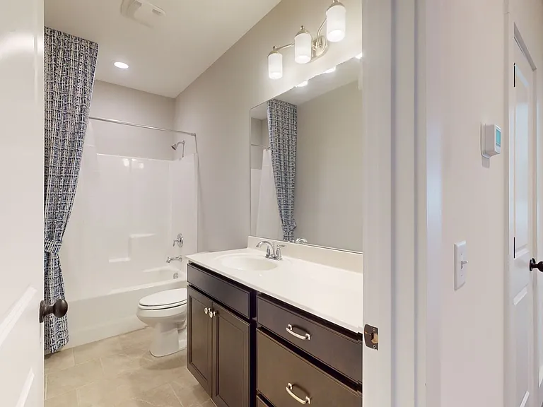 114 Tuttle St — Photo 12
