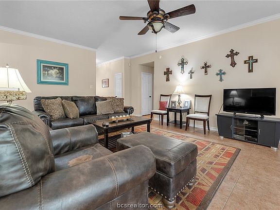 5th image of 1215 Skyline Ct