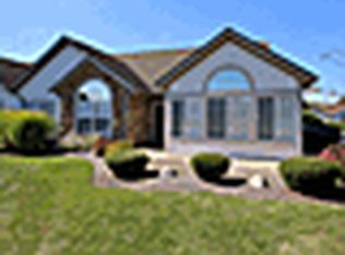 451 Classic Dr, Tallmadge, OH 44278