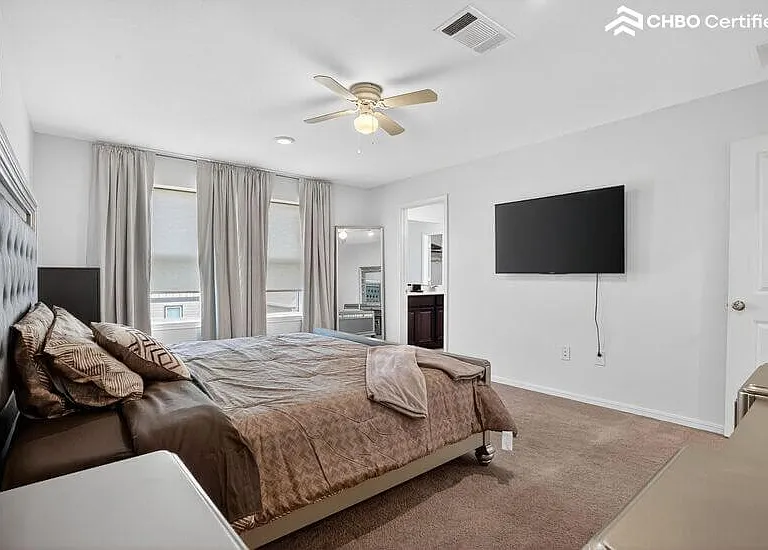 Main Bedroom