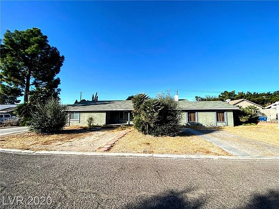 2nd image of 3071 Breton Dr