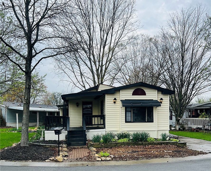 1st image of 67 Harold Dr