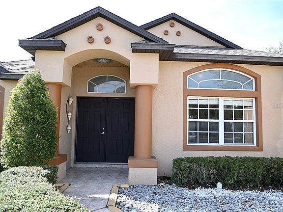 3rd image of 807 Hastin Pl