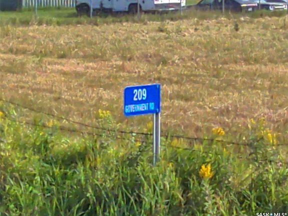 3rd image of 209 Government Road