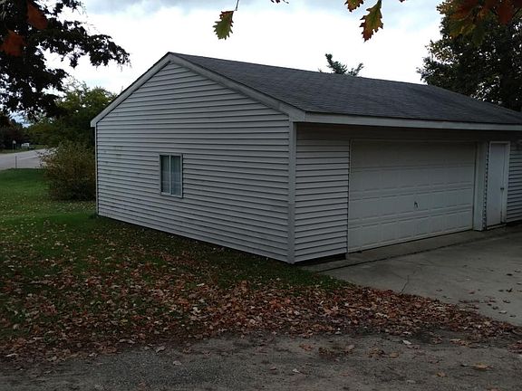 3rd image of 4647 S 1st St