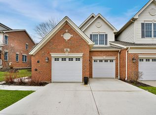 9 Red Tail Dr, Hawthorn Woods, IL