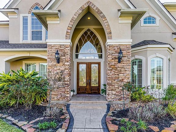 4th image of 13914 Winding Springs Dr
