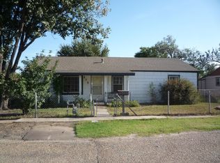 215 Hickory St, Borger, TX 79007