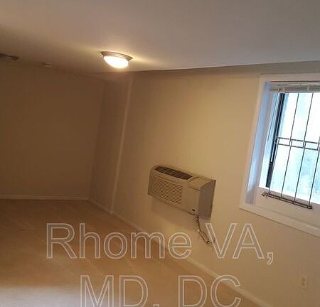 4th image of 3210 S 28th St APT 103