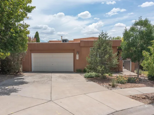 5704 Peppertree Pl NE, Albuquerque, NM 87111
