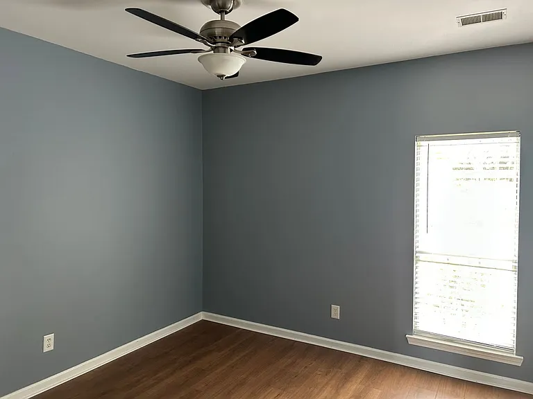 236 Chadwick Ln — Photo 12