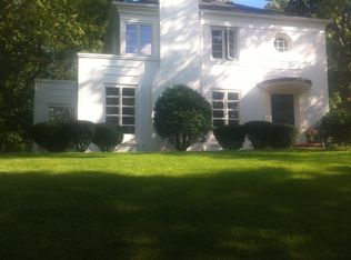 803 Ridgewood Rd, Rockford, IL 61107