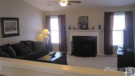 Are you ready to entertain in this spacious family room?