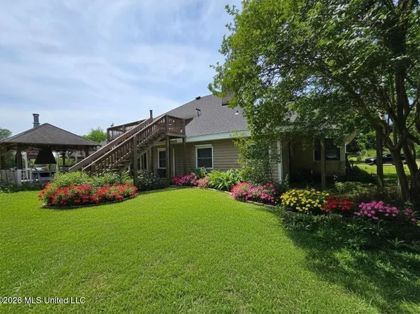 168 Davis Rd, Picayune, MS 39466