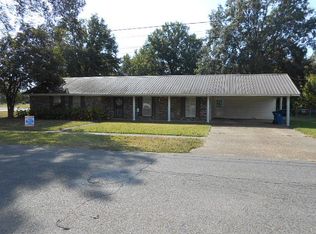 306 Bobo St, Lyon, MS 38645